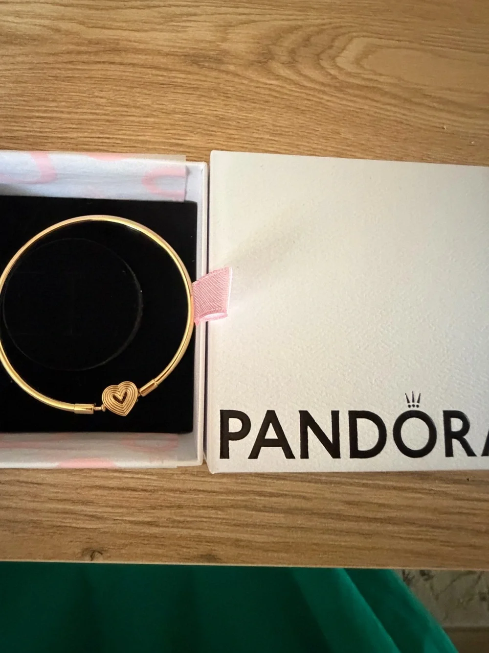 Pandora Radiating Heart Clasp Bangle - 14k Gold Plated - NWOT
